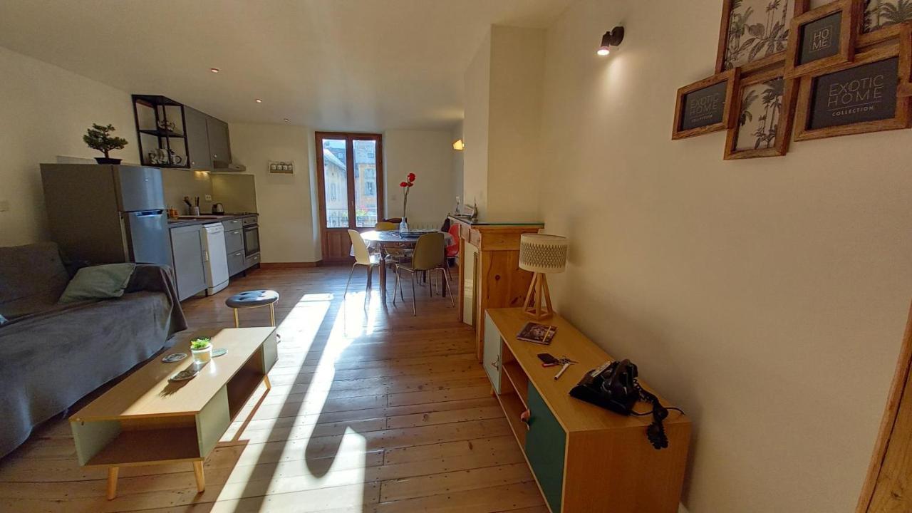 Appartement de charme le 1707 au cœur de la cité Vauban Briançon Extérieur photo